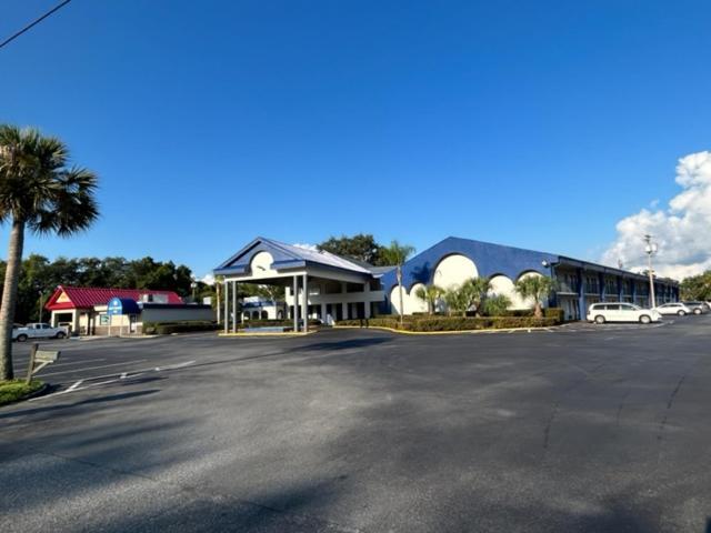 Days Inn By Wyndham Crystal River Exterior photo